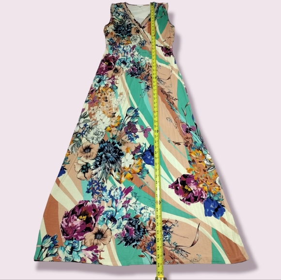 Spense Sleeveless Cross Front Maxi Dress - Picture 12 of 15